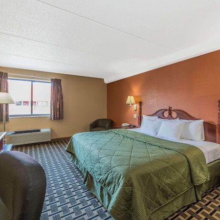 לואיוויל Days Inn By Wyndham Hurstbourne מראה חיצוני תמונה