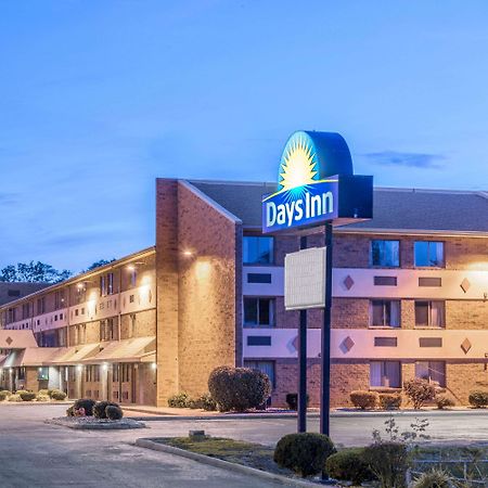 לואיוויל Days Inn By Wyndham Hurstbourne מראה חיצוני תמונה