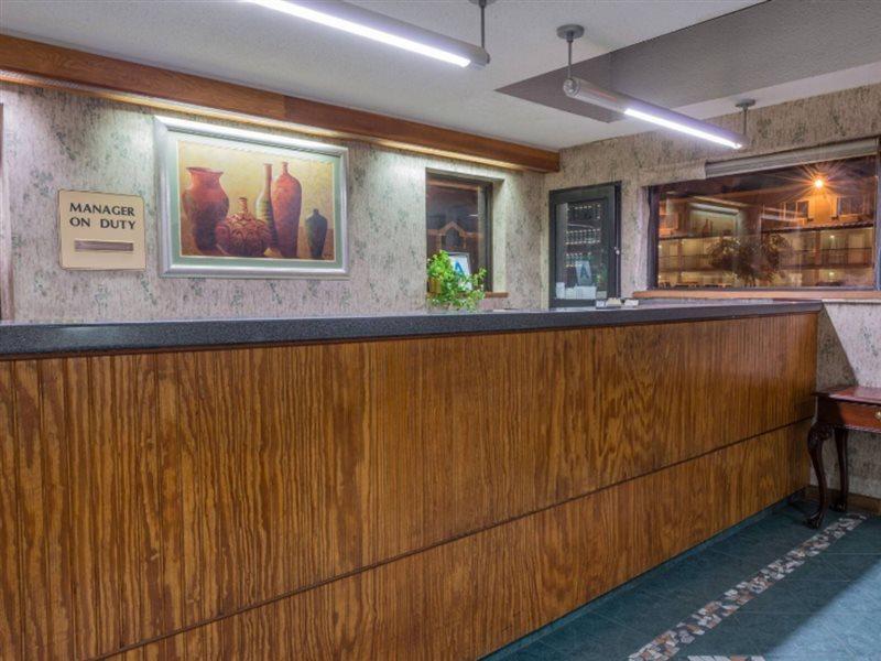 לואיוויל Days Inn By Wyndham Hurstbourne מראה חיצוני תמונה