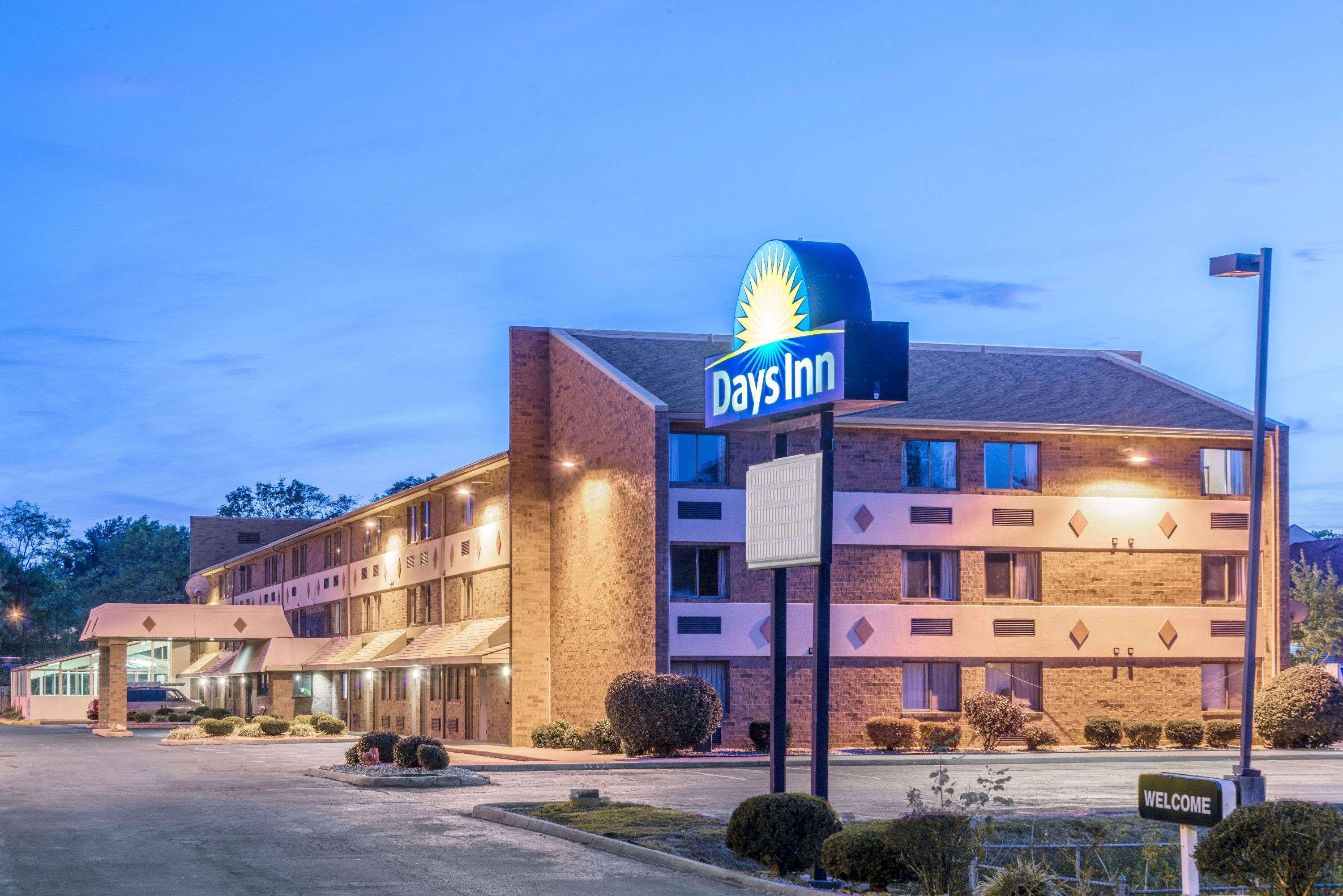 לואיוויל Days Inn By Wyndham Hurstbourne מראה חיצוני תמונה