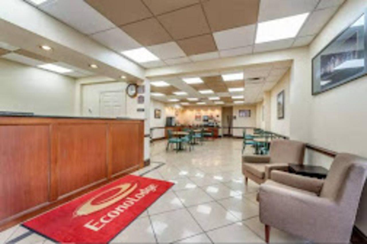 לואיוויל Days Inn By Wyndham Hurstbourne מראה חיצוני תמונה